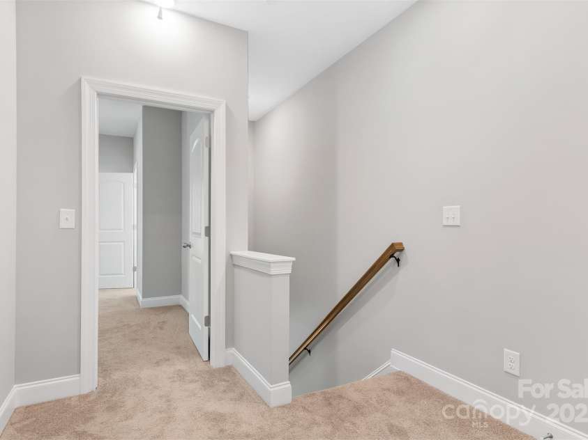 1801 Edgewater Drive, Conover, NC 28613.  MLS# CAR4278463, YatesRealty ID 29859. 