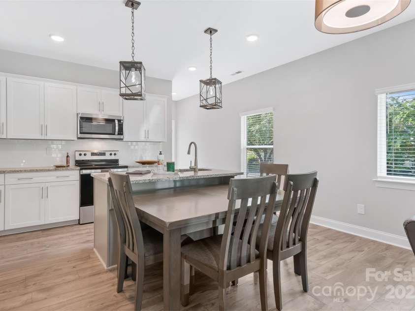 1801 Edgewater Drive, Conover, NC 28613.  MLS# CAR4278463, YatesRealty ID 29859. 