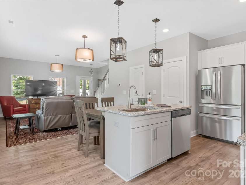 1801 Edgewater Drive, Conover, NC 28613.  MLS# CAR4278463, YatesRealty ID 29859. 