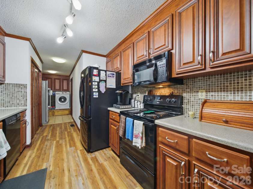 117 Pilots Ridge Drive, Bessemer City, NC 28016.  MLS# CAR4353869, YatesRealty ID 2986. 