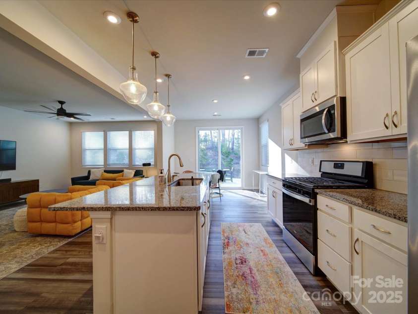 5028 Colline Court, Charlotte, NC 28216.  MLS# CAR4221799, YatesRealty ID 2986. 