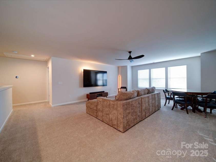 5028 Colline Court, Charlotte, NC 28216.  MLS# CAR4221799, YatesRealty ID 2986. Huge Loft
