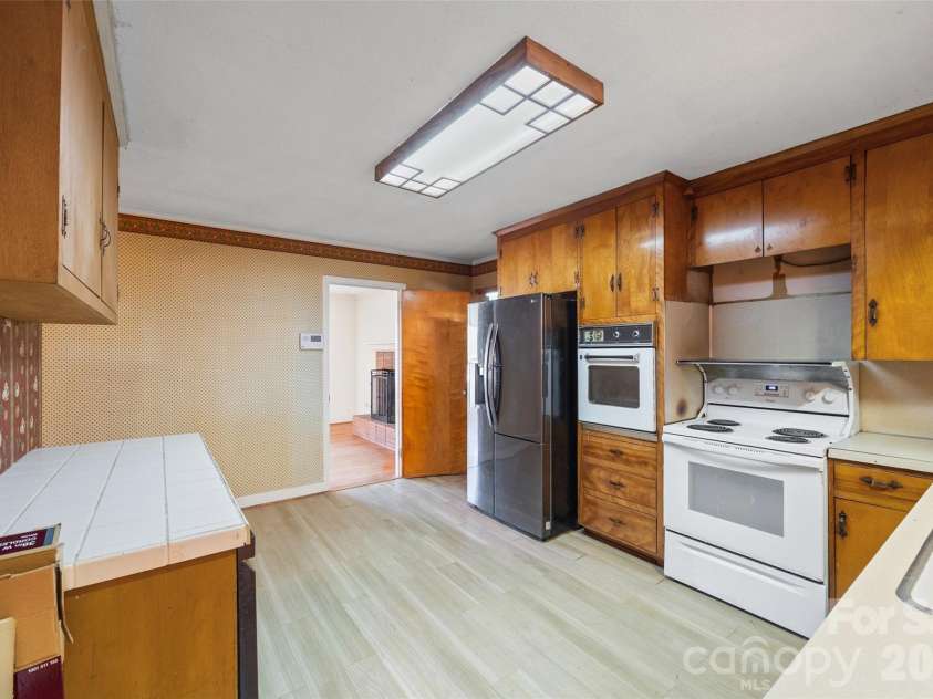 5323 New Hope Road, Belmont, NC 28012.  MLS# CAR4338697, YatesRealty ID 2986. 