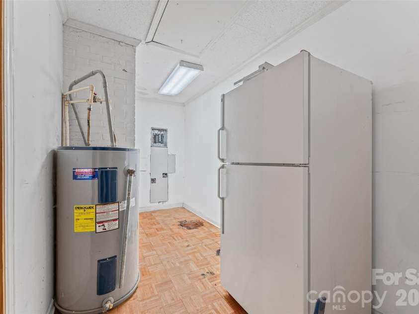 5323 New Hope Road, Belmont, NC 28012.  MLS# CAR4338697, YatesRealty ID 2986. 