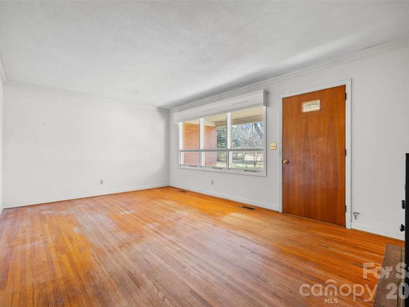 5323 New Hope Road, Belmont, NC 28012.  MLS# CAR4338697, YatesRealty ID 2986. 