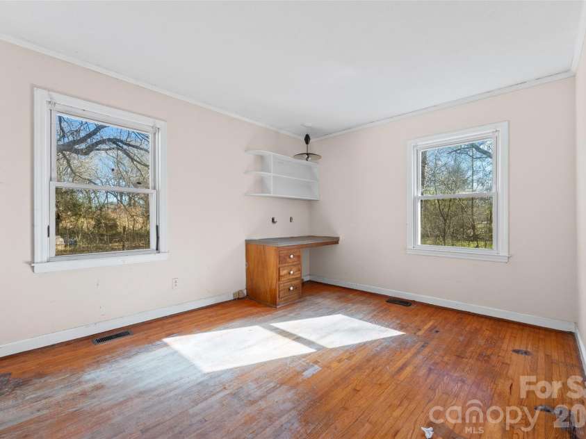 5323 New Hope Road, Belmont, NC 28012.  MLS# CAR4338697, YatesRealty ID 2986. 