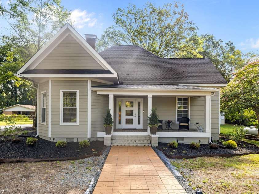 622 Elm Street, Marshville, NC 28103.  MLS# CAR4275809, YatesRealty ID 29860. 