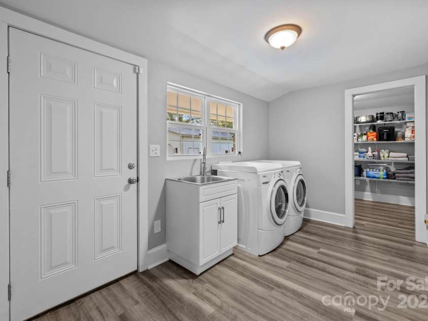 622 Elm Street, Marshville, NC 28103.  MLS# CAR4275809, YatesRealty ID 29860. 