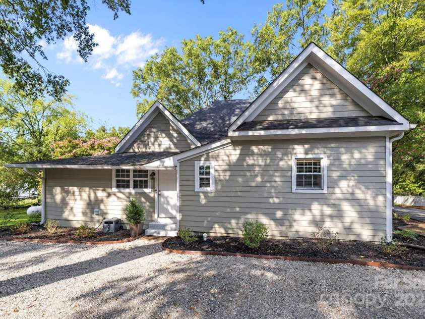 622 Elm Street, Marshville, NC 28103.  MLS# CAR4275809, YatesRealty ID 29860. 