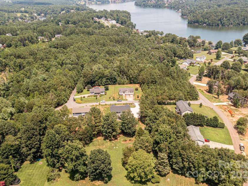 6091 Isaiah Court, Hickory, NC 28601.  MLS# CAR4286464, YatesRealty ID 29861. 