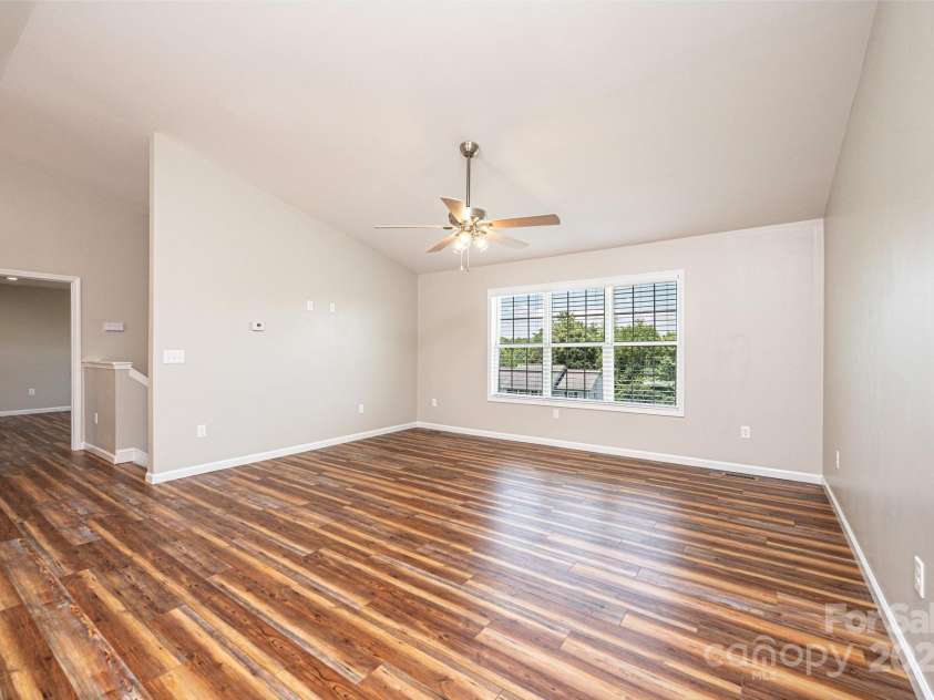 6091 Isaiah Court, Hickory, NC 28601.  MLS# CAR4286464, YatesRealty ID 29861. 