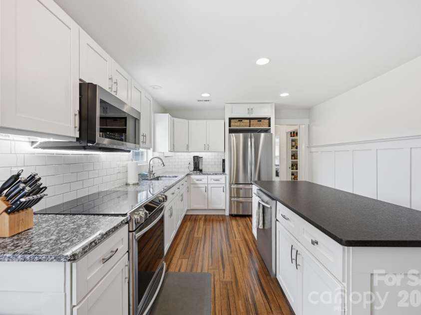 12109 Eastfield Road, Huntersville, NC 28078.  MLS# CAR4383207, YatesRealty ID 29862. 