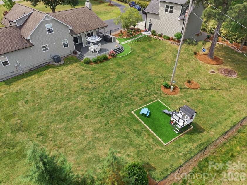 12109 Eastfield Road, Huntersville, NC 28078.  MLS# CAR4383207, YatesRealty ID 29862. 