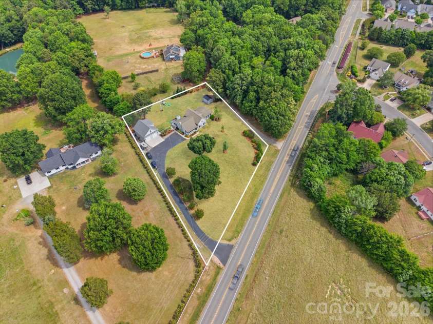12109 Eastfield Road, Huntersville, NC 28078.  MLS# CAR4383207, YatesRealty ID 29862. 