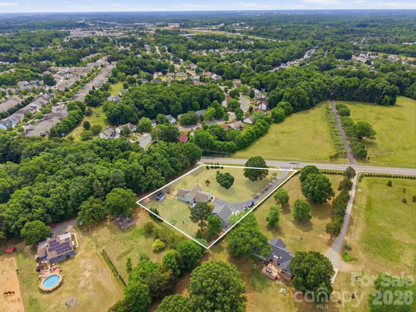 12109 Eastfield Road, Huntersville, NC 28078.  MLS# CAR4383207, YatesRealty ID 29862. 
