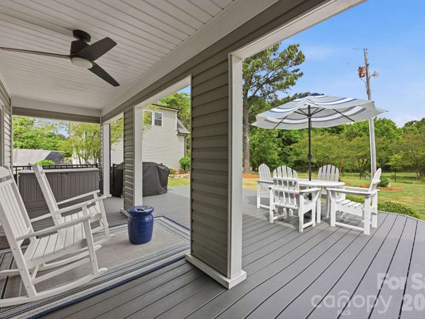 12109 Eastfield Road, Huntersville, NC 28078.  MLS# CAR4383207, YatesRealty ID 29862. Back Deck