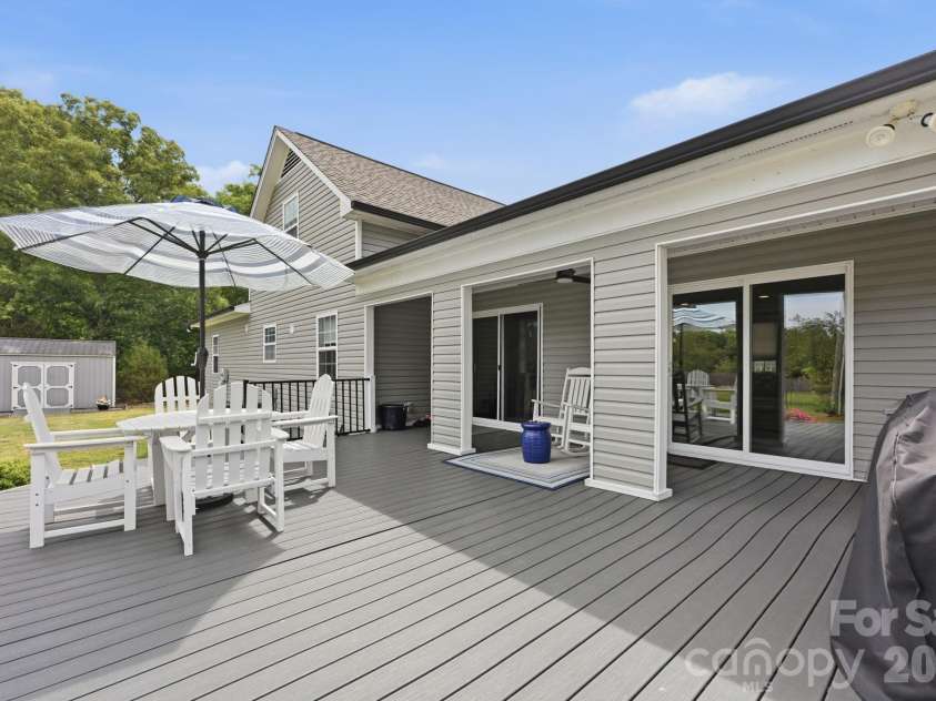 12109 Eastfield Road, Huntersville, NC 28078.  MLS# CAR4383207, YatesRealty ID 29862. Back Deck