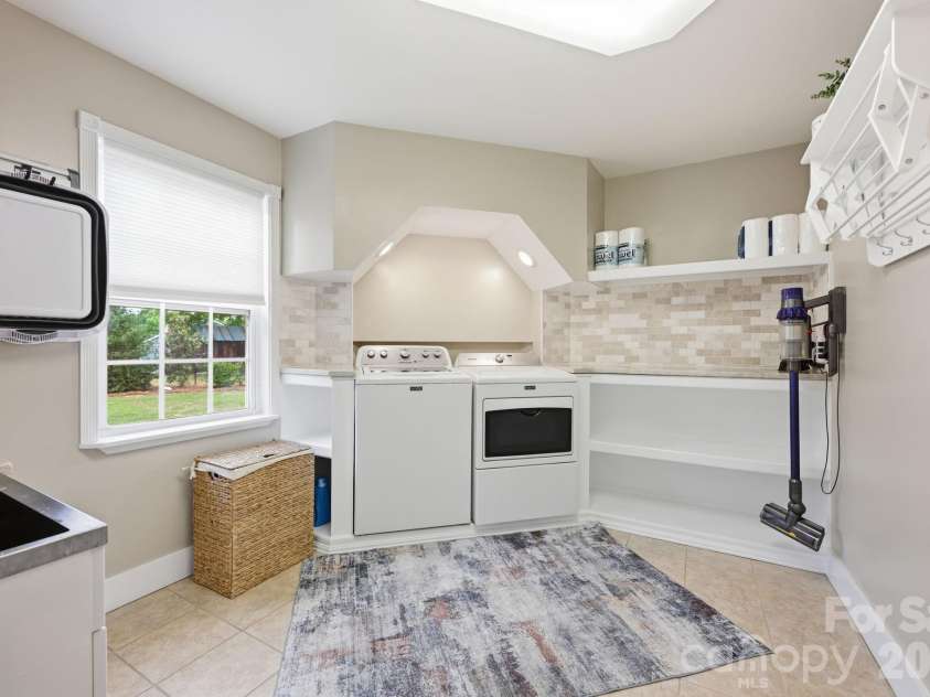 12109 Eastfield Road, Huntersville, NC 28078.  MLS# CAR4383207, YatesRealty ID 29862. Laundry Room