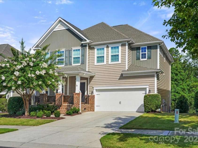 2414 Kayleb Point Circle, Fort Mill, SC 29715.  MLS# CAR4284986, YatesRealty ID 29864. 