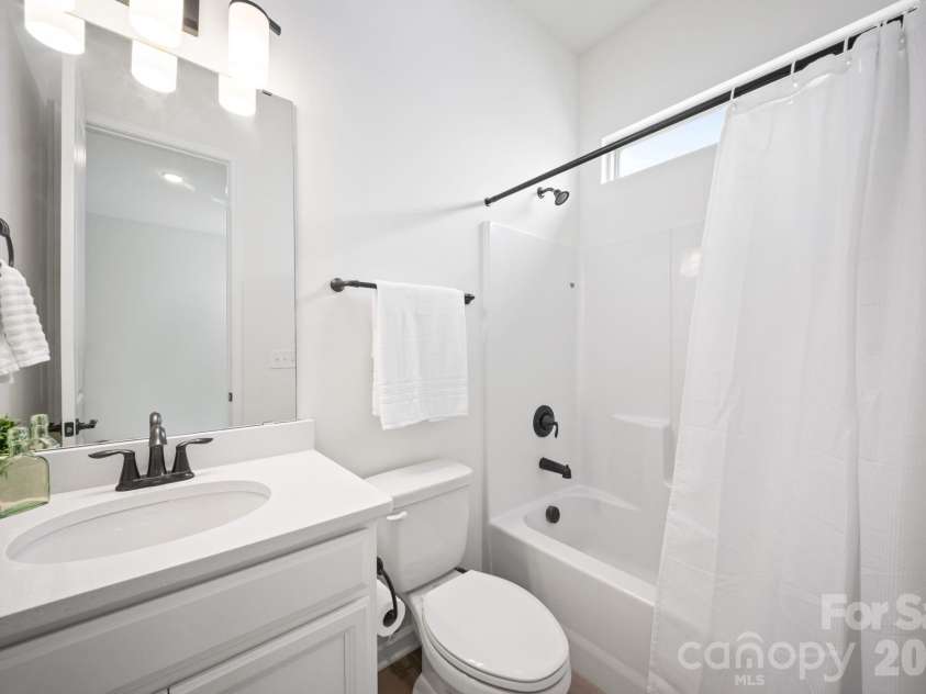 7920 Creek Park Drive, Denver, NC 28037.  MLS# CAR4386729, YatesRealty ID 29865. 