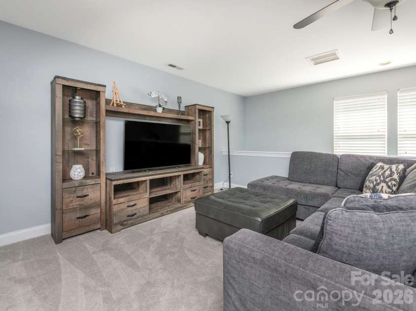 1409 Shade Tree Court, Matthews, NC 28104.  MLS# CAR4379917, YatesRealty ID 29867. 