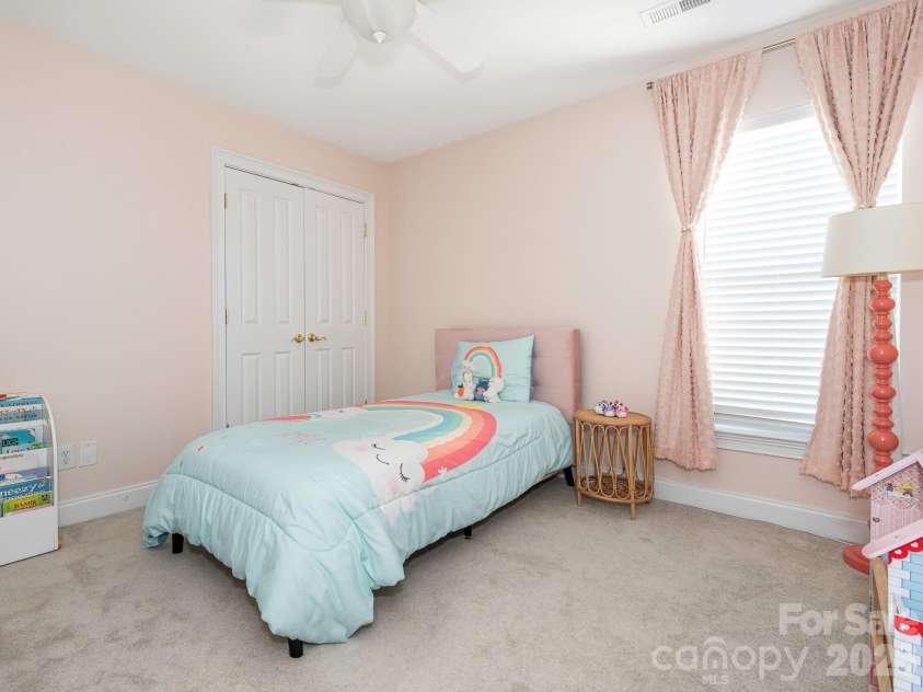 1409 Shade Tree Court, Matthews, NC 28104.  MLS# CAR4379917, YatesRealty ID 29867. 