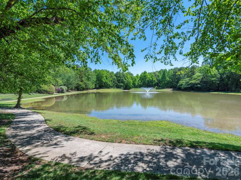 1409 Shade Tree Court, Matthews, NC 28104.  MLS# CAR4379917, YatesRealty ID 29867. 