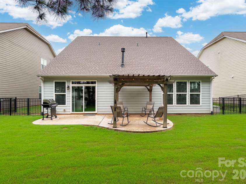 1023 Pennington Drive, Lancaster, SC 29720.  MLS# CAR4390804, YatesRealty ID 29868. 