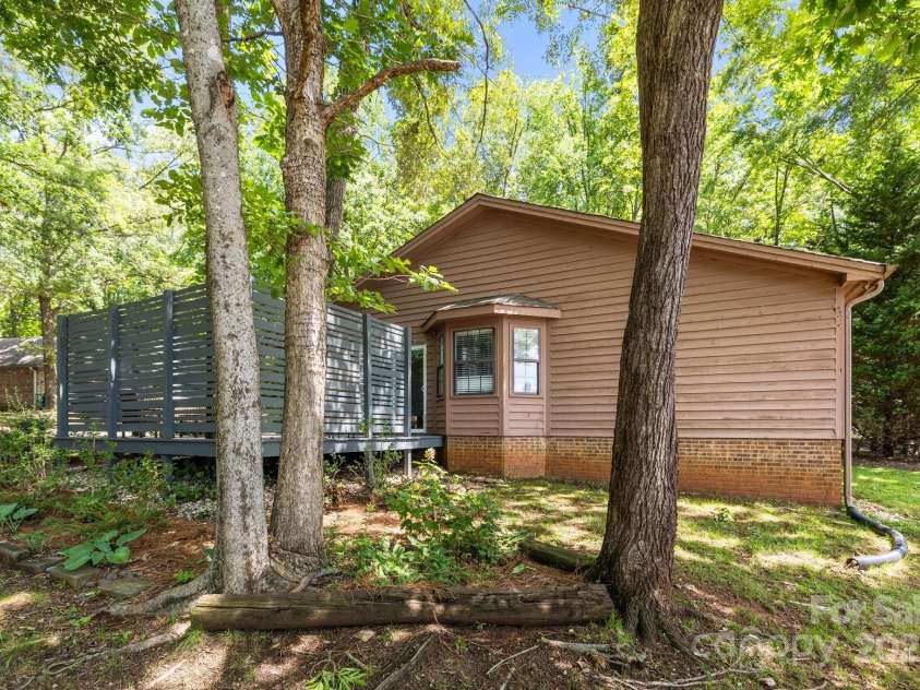 498 Glory Court, Fort Mill, SC 29715.  MLS# CAR4271621, YatesRealty ID 29868. 