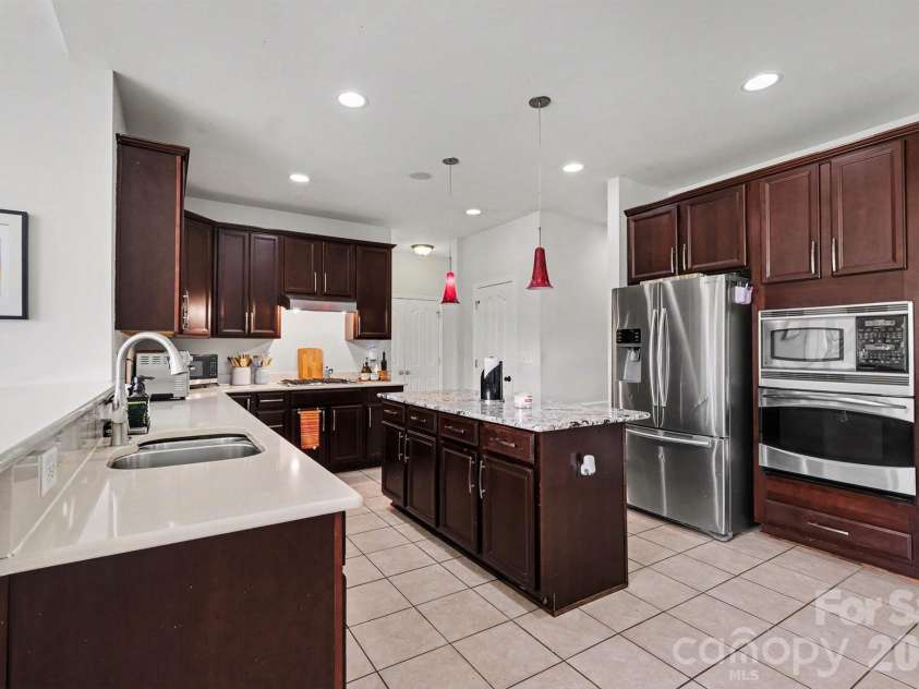 4396 Foxfield Court, Harrisburg, NC 28075.  MLS# CAR4392294, YatesRealty ID 29869. Kitchen