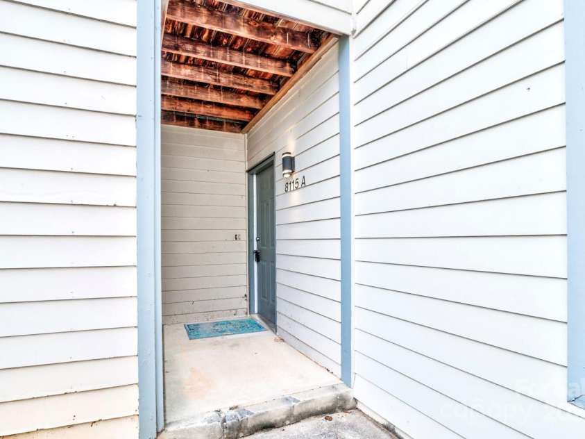 8115 Tremaine Court, Charlotte, NC 28227.  MLS# CAR4282693, YatesRealty ID 29869. 