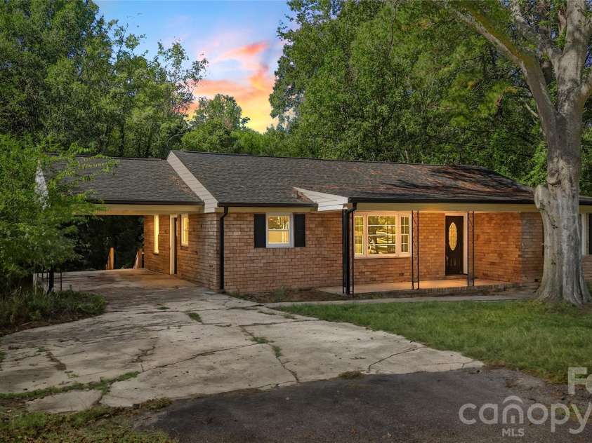 1428 Boxwood Avenue, Lancaster, SC 29720.  MLS# CAR4353864, YatesRealty ID 2987. 