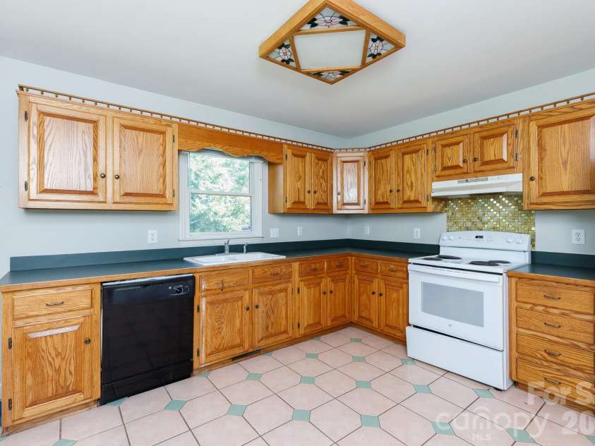1933 Pleasant Road, Fort Mill, SC 29708.  MLS# CAR4391057, YatesRealty ID 29870. 