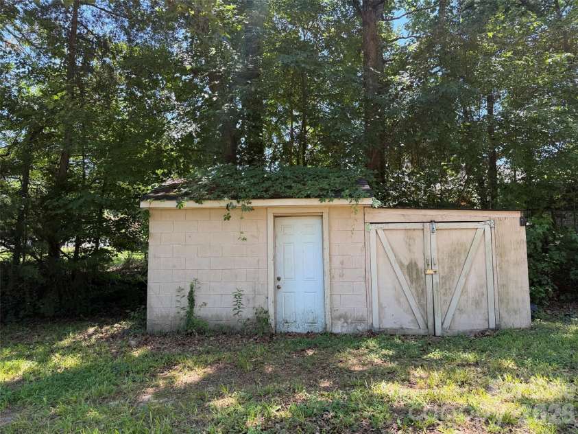 1933 Pleasant Road, Fort Mill, SC 29708.  MLS# CAR4391057, YatesRealty ID 29870. 