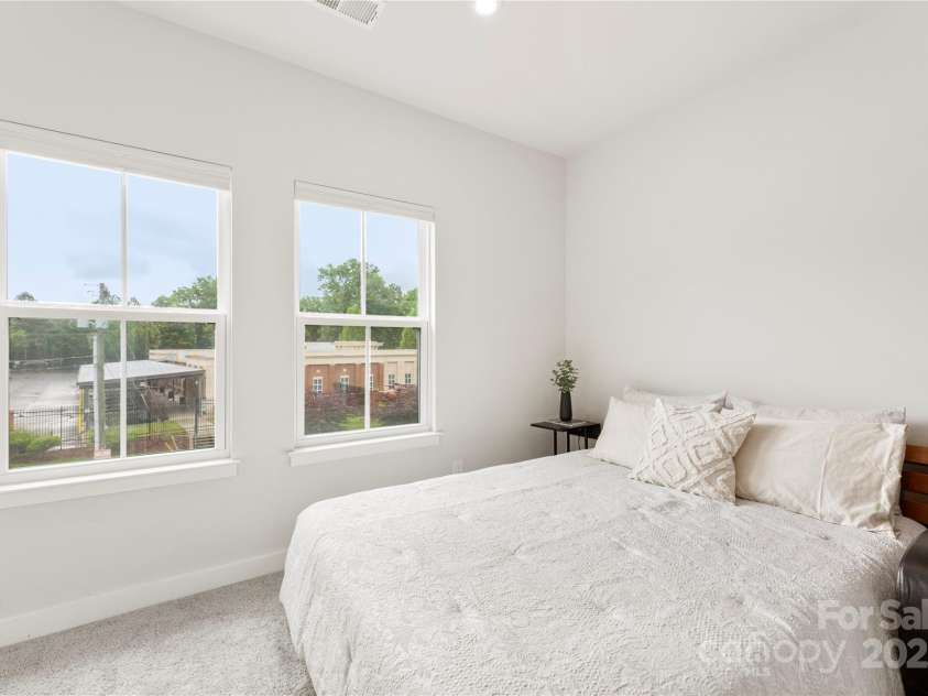 3748 Ellington Street, Charlotte, NC 28211.  MLS# CAR4259533, YatesRealty ID 29870. 