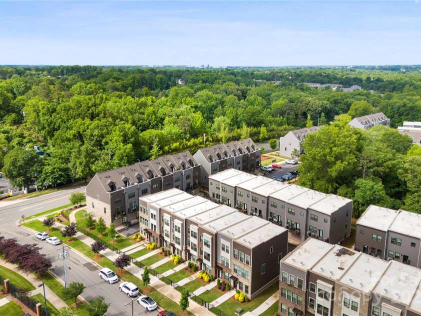 3748 Ellington Street, Charlotte, NC 28211.  MLS# CAR4259533, YatesRealty ID 29870. 