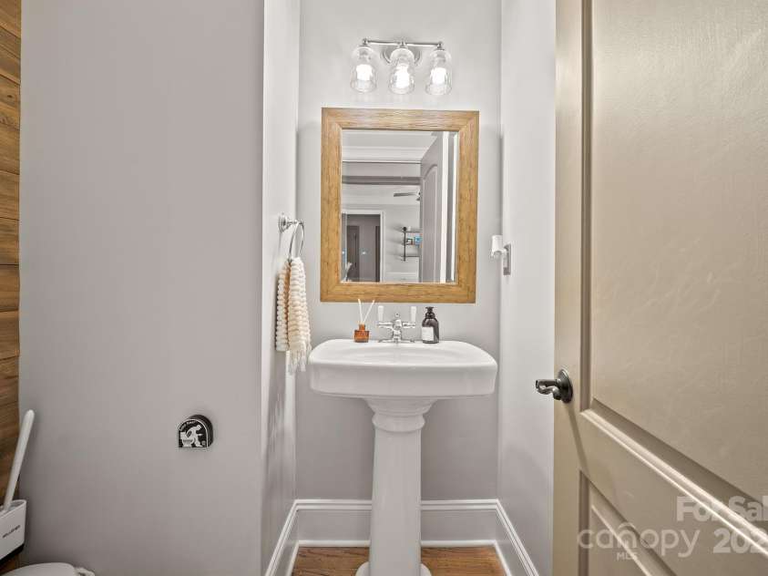 7882 Butternut Lane, Denver, NC 28037.  MLS# CAR4285542, YatesRealty ID 29872. 1/2 bath