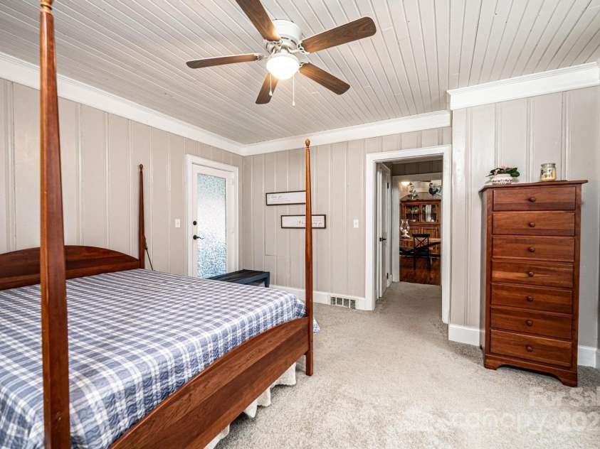 2035 Kool Park Road, Hickory, NC 28601.  MLS# CAR4278459, YatesRealty ID 29873. 