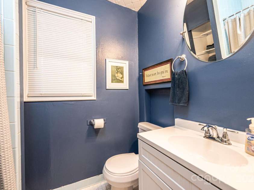 2035 Kool Park Road, Hickory, NC 28601.  MLS# CAR4278459, YatesRealty ID 29873. 