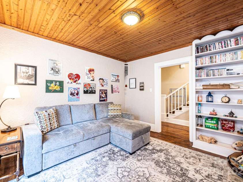 2035 Kool Park Road, Hickory, NC 28601.  MLS# CAR4278459, YatesRealty ID 29873. 