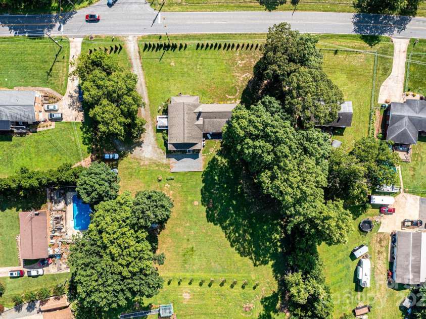2035 Kool Park Road, Hickory, NC 28601.  MLS# CAR4278459, YatesRealty ID 29873. 