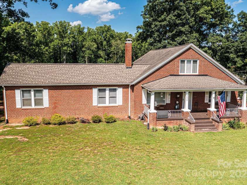 2035 Kool Park Road, Hickory, NC 28601.  MLS# CAR4278459, YatesRealty ID 29873. 