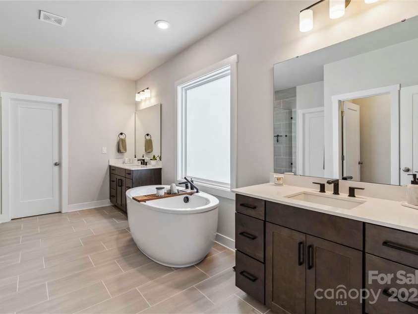 5017 Arcalod Lane, Fort Mill, SC 29707.  MLS# CAR4273428, YatesRealty ID 29876. 