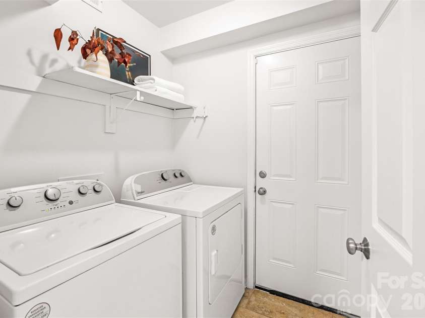 9526 Fairway Ridge Road, Charlotte, NC 28277.  MLS# CAR4376357, YatesRealty ID 29876. 