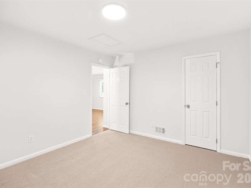 9526 Fairway Ridge Road, Charlotte, NC 28277.  MLS# CAR4376357, YatesRealty ID 29876. 