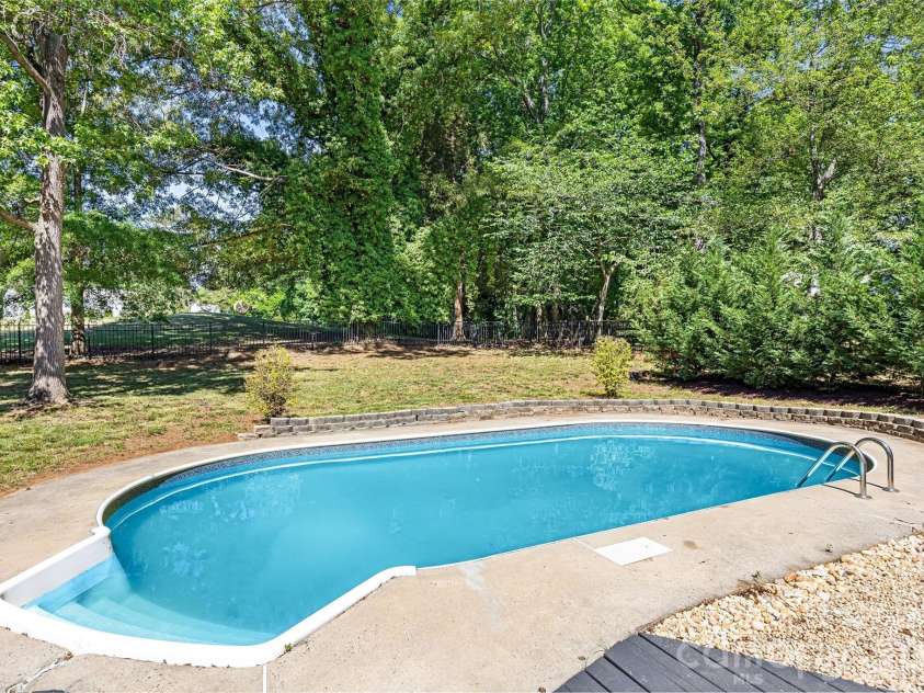 9526 Fairway Ridge Road, Charlotte, NC 28277.  MLS# CAR4376357, YatesRealty ID 29876. 