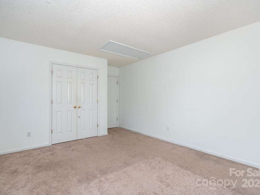 14406 Gadwall Court, Charlotte, NC 28273.  MLS# CAR4309257, YatesRealty ID 29877. 