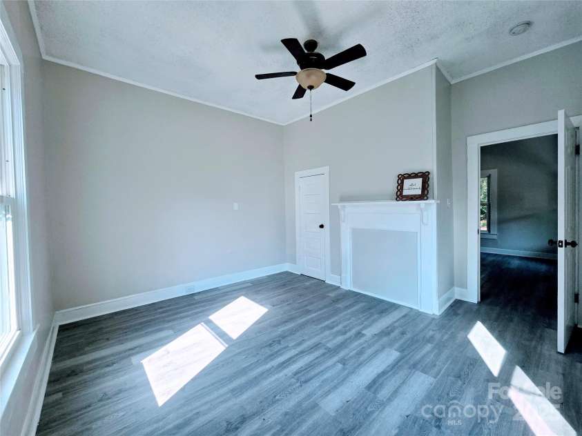 606 Carver Street, Kannapolis, NC 28083.  MLS# CAR4202428, YatesRealty ID 29878. 