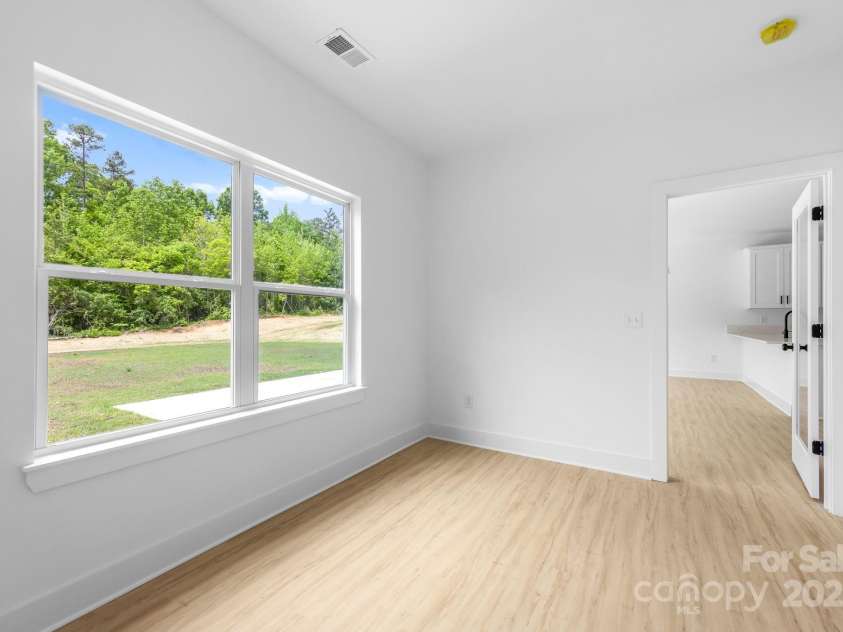 5125 Carden Drive, Charlotte, NC 28227.  MLS# CAR4250454, YatesRealty ID 29879. Office Space