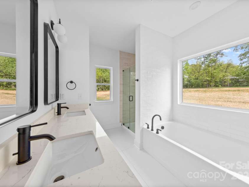 5125 Carden Drive, Charlotte, NC 28227.  MLS# CAR4250454, YatesRealty ID 29879. Primary Bathroom